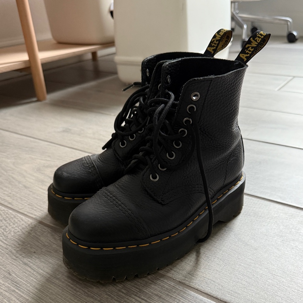 Dr. Martens Sinclair Milled Nappa Leather Platform Boots UK4 7 Black